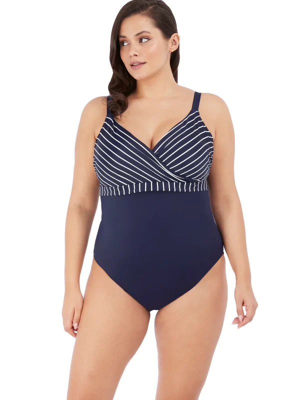 PLAIN-SAILING-MIDNIGHT-STRIPE-SUIT-ES7270-F-TRADE-WEB-AW20_900x